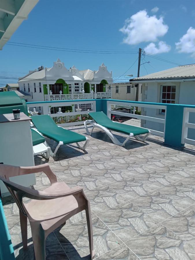 Michand Guest Apartments- Cozy One Or Two Bedroom- 5 Walk Minutes From Airport 10 Mins Drive To Oistins Or Beach Крайст Чърч Екстериор снимка